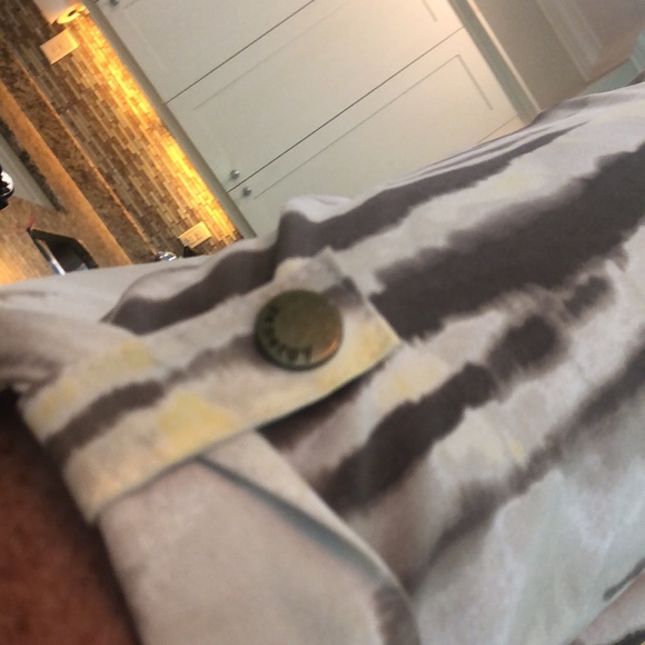 Zenergy by Chico’s summer lightweight jacket - Picture 3 of 6